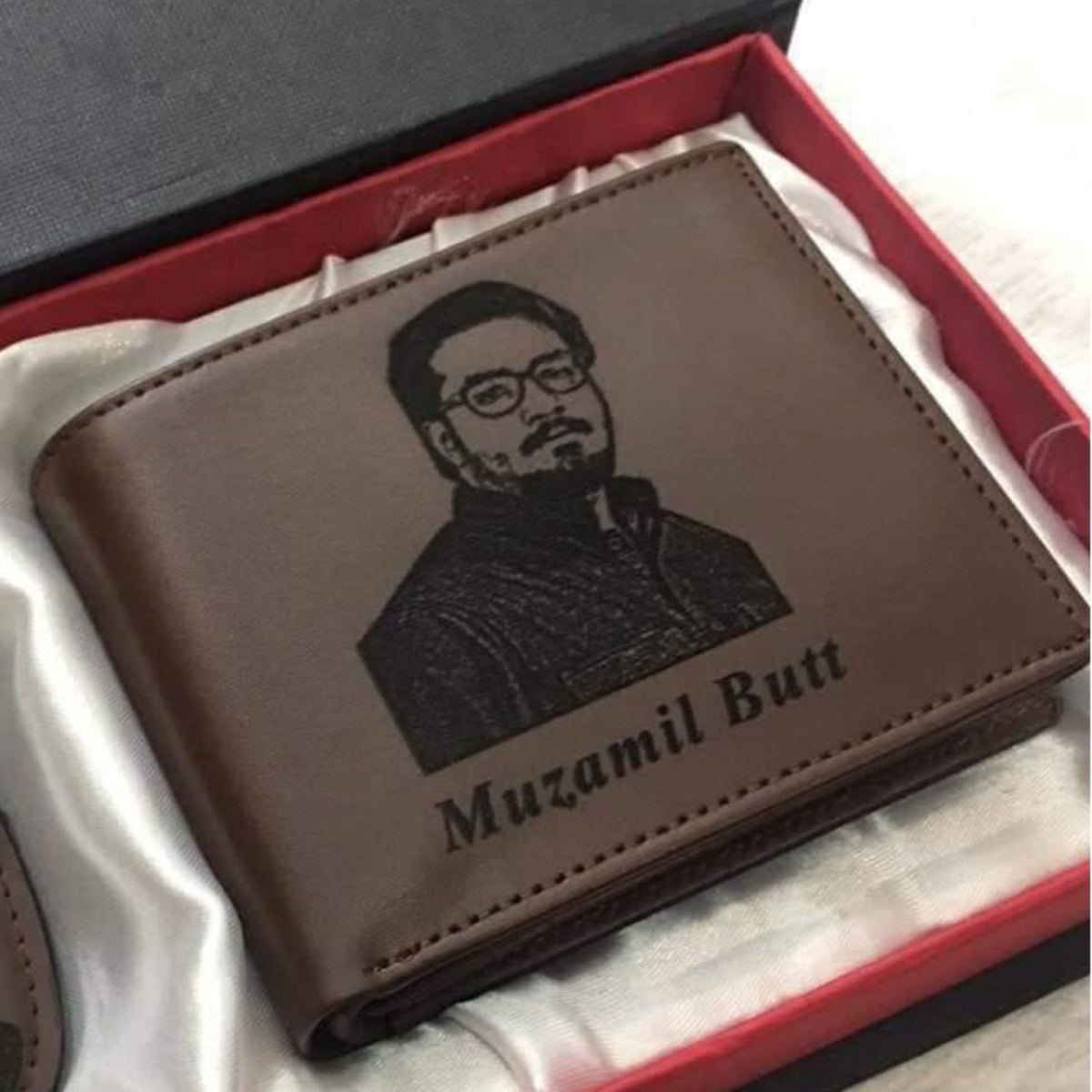 Personalized Wallet Customized Picture And Name Engraved With Gift Box - In Brown
