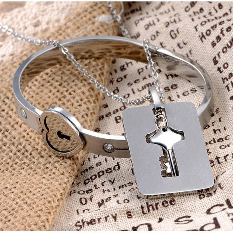 Love Key Bracelet