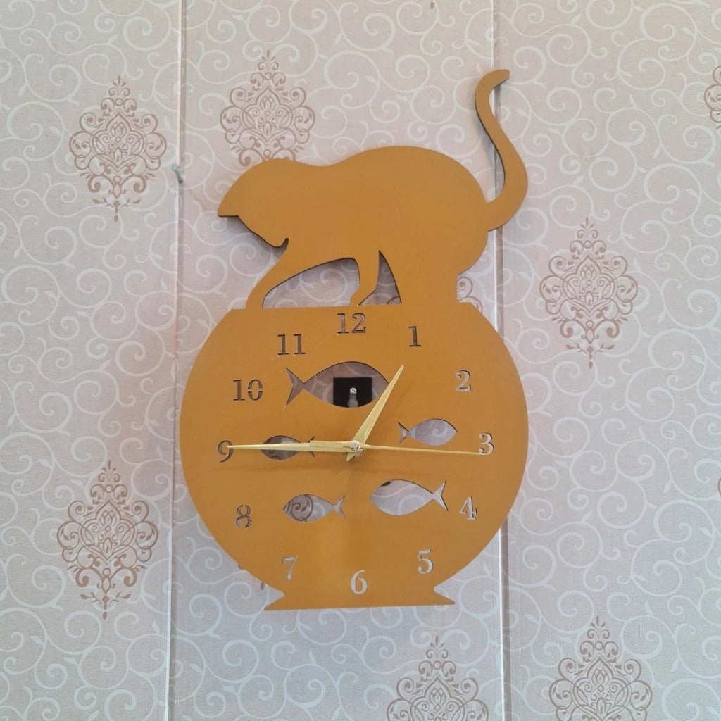 Fish Bowl and A Cat Wall Clock for Your Home Decor
