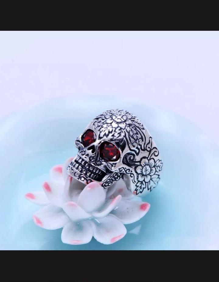 Skulls Design Finger Ring For Men Stainless Steel: Single Piece Bikers Choice