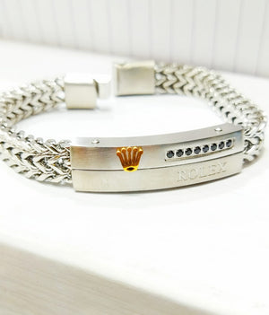 High-Quality Metallic Bracelets In Gold, Silver And Black Colors For Men