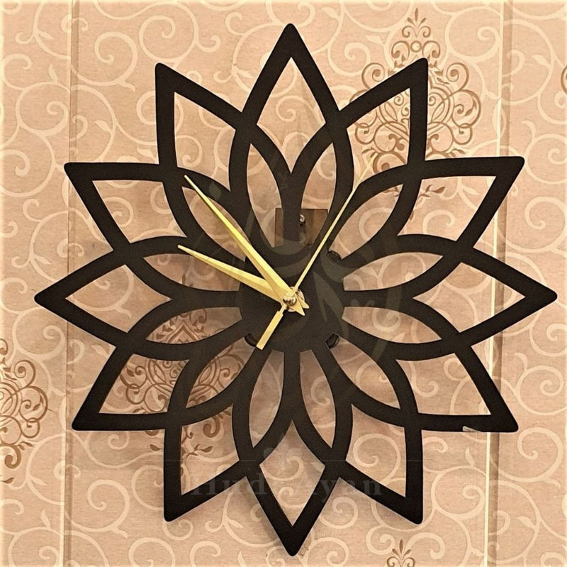 Modern Clock Design Acrylic Wall Clock with Silver Round Bezel Modern Coastal Wall Clock Decor
