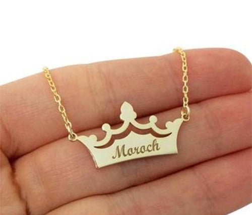 Personalized Crown Design Name Necklace