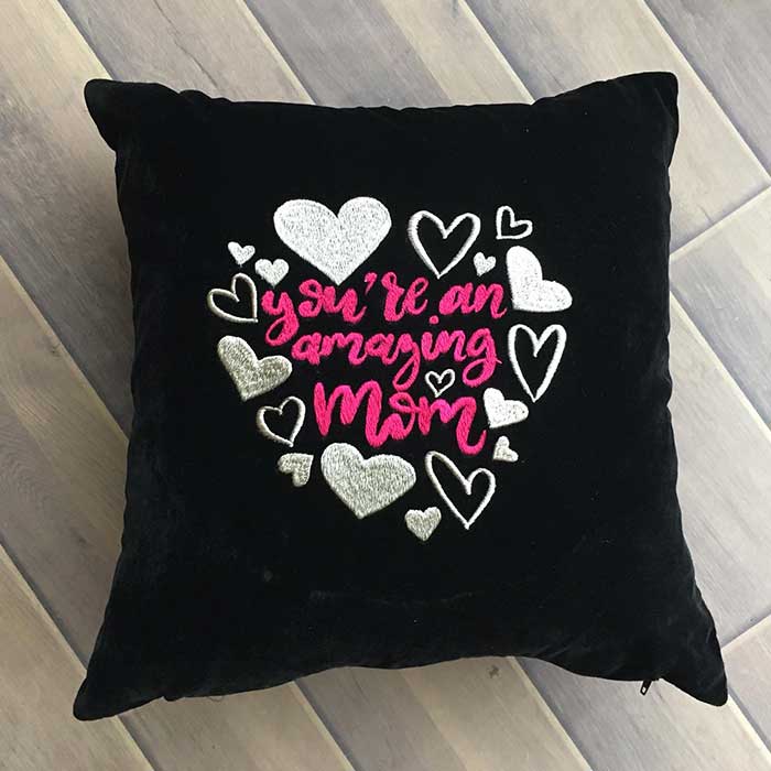 You Are An Amazing Mom - Mother's Day Gift Velvet Pillow