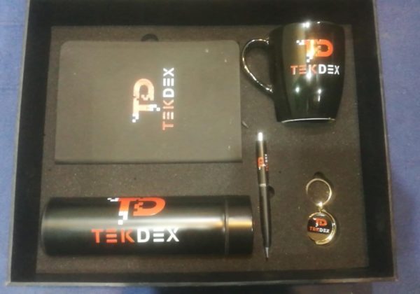 Customiseable Gift Box Smart LED Bottle+Diary+Metal Pen+Metal Keychain+Mug
